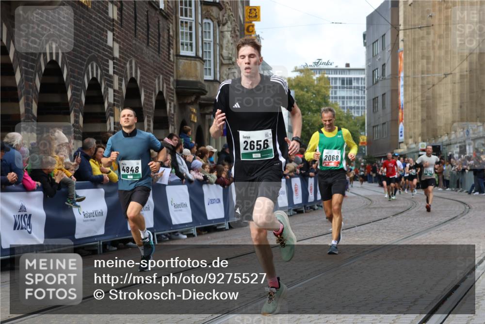 05.10.2025 - 20. swb-Marathon Bremen Strokosch-Dieckow http://msf.ph/oto/9275527 05.10.2025 13:04:11 Ziel 329, 706, 2068, 2482, 2643, 2656, 4848, 7900 meine-sportfotos.de