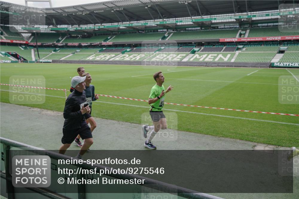 05.10.2025 - 20. swb-Marathon Bremen Michael Burmester http://msf.ph/oto/9275546 05.10.2025 12:52:09 Laufen im Stadion 754, 914, 1029, 1120, 1550, 1552, 1748, 1926, 2283, 2447, 2595, 3033, 3041, 3178, 3626, 4260, 4362, 4652, 4781, 5068, 5108, 5416, 5459, 5561, 5675, 5847, 5910, 6367, 6773, 7012, 7031, 7293, 7313, 7419, 7634, 7713, 8218, 8534, 8558, 8701, 8740, 9115, 503, 750, 1064, 1314, 1499, 1577, 1701, 1911, 2279, 2350, 2493, 2526, 4104, 4654, 4687, 6066, 6210, 6775, 7723, 8066, 8682, 8780 meine-sportfotos.de
