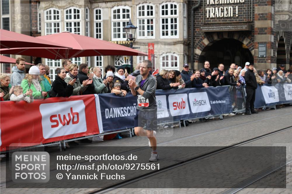 05.10.2025 - 20. swb-Marathon Bremen Yannick Fuchs http://msf.ph/oto/9275561 05.10.2025 12:36:37 Ziel 1632 meine-sportfotos.de
