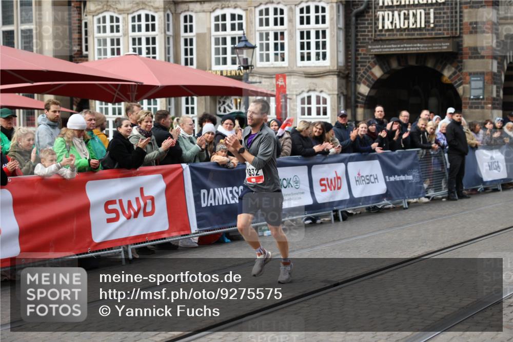05.10.2025 - 20. swb-Marathon Bremen Yannick Fuchs http://msf.ph/oto/9275575 05.10.2025 12:36:37 Ziel 1632 meine-sportfotos.de