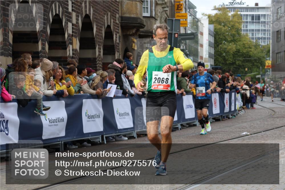 05.10.2025 - 20. swb-Marathon Bremen Strokosch-Dieckow http://msf.ph/oto/9275576 05.10.2025 13:04:13 Ziel 329, 706, 2068, 2643, 4848, 6295, 7735, 7900 meine-sportfotos.de