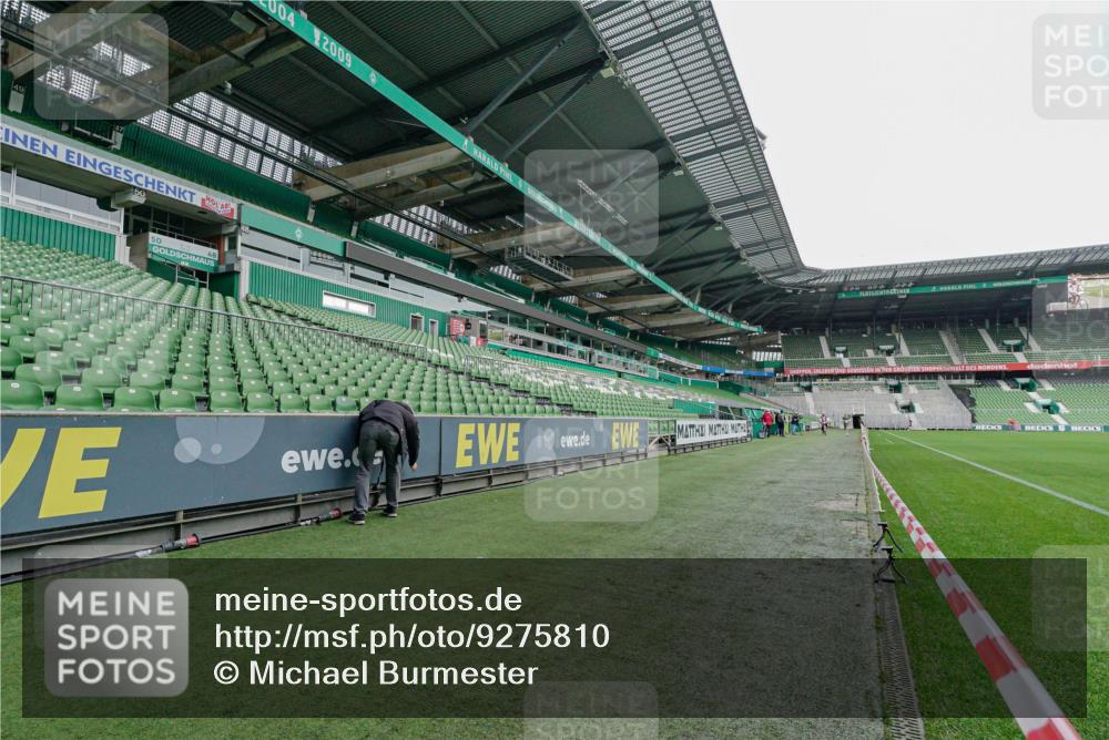05.10.2025 - 20. swb-Marathon Bremen Michael Burmester http://msf.ph/oto/9275810 05.10.2025 10:15:33 Laufen im Stadion 35 meine-sportfotos.de