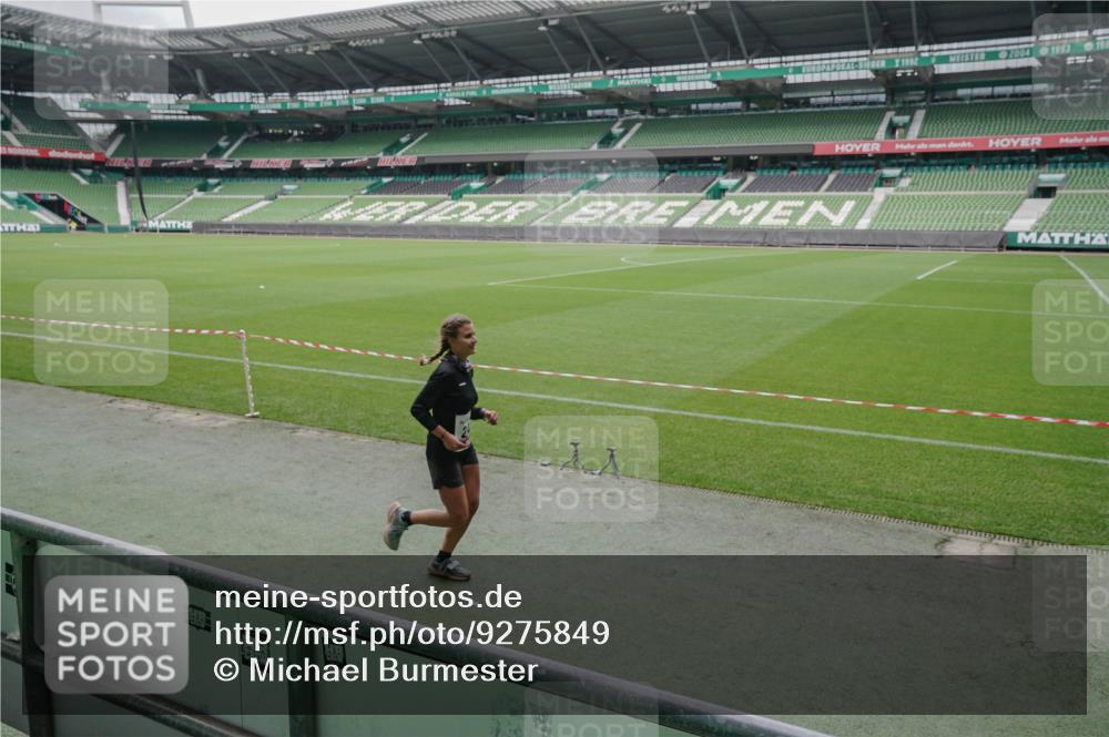 05.10.2025 - 20. swb-Marathon Bremen Michael Burmester http://msf.ph/oto/9275849 05.10.2025 12:53:13 Laufen im Stadion 248, 550, 590, 615, 793, 832, 869, 1367, 1431, 1538, 1600, 1656, 1667, 1868, 2050, 2072, 2075, 2288, 3553, 4132, 4218, 4294, 4573, 4729, 4746, 4805, 4914, 4935, 5169, 5425, 5447, 5579, 5866, 5944, 6492, 6630, 6677, 6806, 7255, 7277, 7408, 7416, 7617, 7773, 7905, 7975, 8238, 8297, 8349, 8431, 8462, 8499, 8709, 8921, 10338, 1298, 1552, 2595, 3033, 3041, 4362, 5459, 5561, 5675, 6630, 7012, 7634, 8218, 8580, 8701, 8921, 9115 meine-sportfotos.de