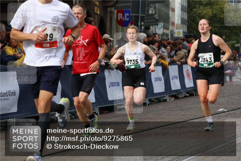 05.10.2025 - 20. swb-Marathon Bremen Strokosch-Dieckow http://msf.ph/oto/9275865 05.10.2025 13:04:20 Ziel 329, 2643, 3320, 6295, 7583, 7735 meine-sportfotos.de