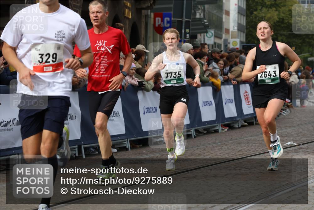05.10.2025 - 20. swb-Marathon Bremen Strokosch-Dieckow http://msf.ph/oto/9275889 05.10.2025 13:04:20 Ziel 329, 2643, 3320, 6295, 7583, 7735 meine-sportfotos.de