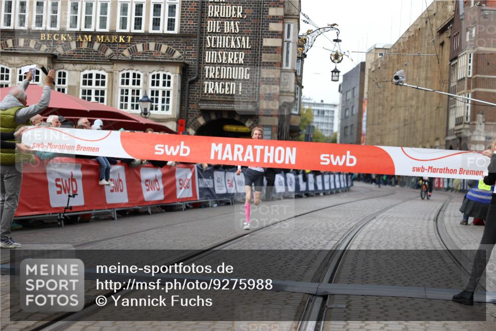 05.10.2025 - 20. swb-Marathon Bremen Yannick Fuchs http://msf.ph/oto/9275988 05.10.2025 12:37:35 Ziel 302, 1101 meine-sportfotos.de