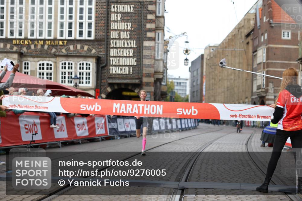 05.10.2025 - 20. swb-Marathon Bremen Yannick Fuchs http://msf.ph/oto/9276005 05.10.2025 12:37:36 Ziel 302, 1101 meine-sportfotos.de