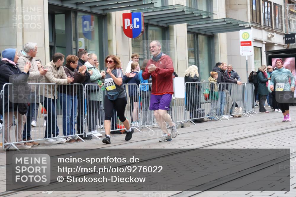 05.10.2025 - 20. swb-Marathon Bremen Strokosch-Dieckow http://msf.ph/oto/9276022 05.10.2025 11:14:04 Ziel 9695, 9724, 9756, 9818, 9819, 10114, 10115, 10201, 10292, 10722, 10832, 11072, 11135, 11139, 11473, 11539, 11555, 9695, 9724, 9756, 9818, 9819, 10114, 10115, 10201, 10292, 10722, 10832, 11072, 11135, 11139, 11473, 11539, 11555 meine-sportfotos.de