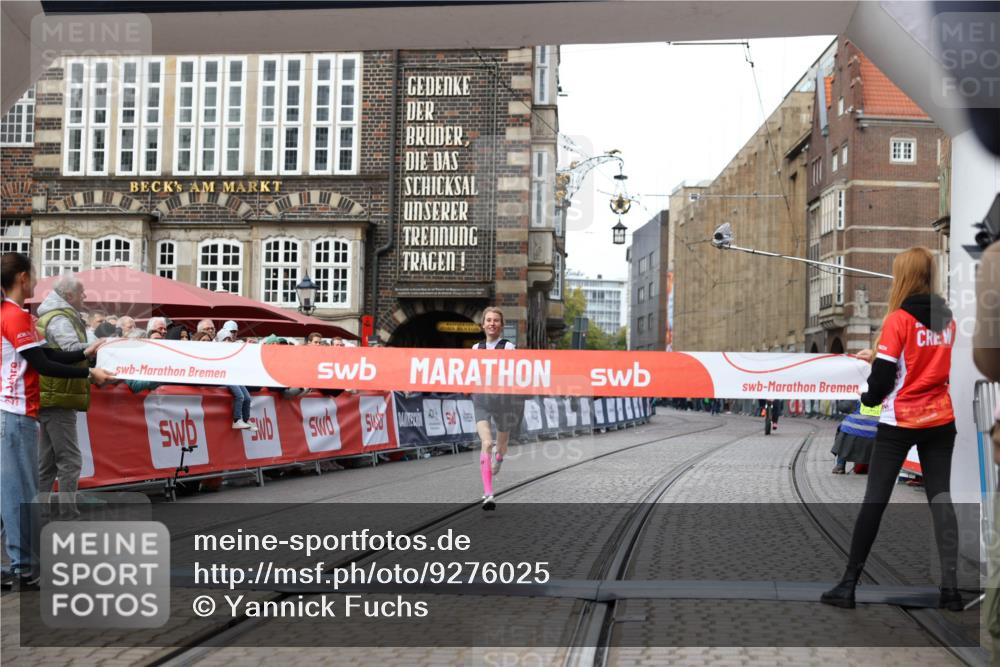 05.10.2025 - 20. swb-Marathon Bremen Yannick Fuchs http://msf.ph/oto/9276025 05.10.2025 12:37:36 Ziel 302, 1101 meine-sportfotos.de