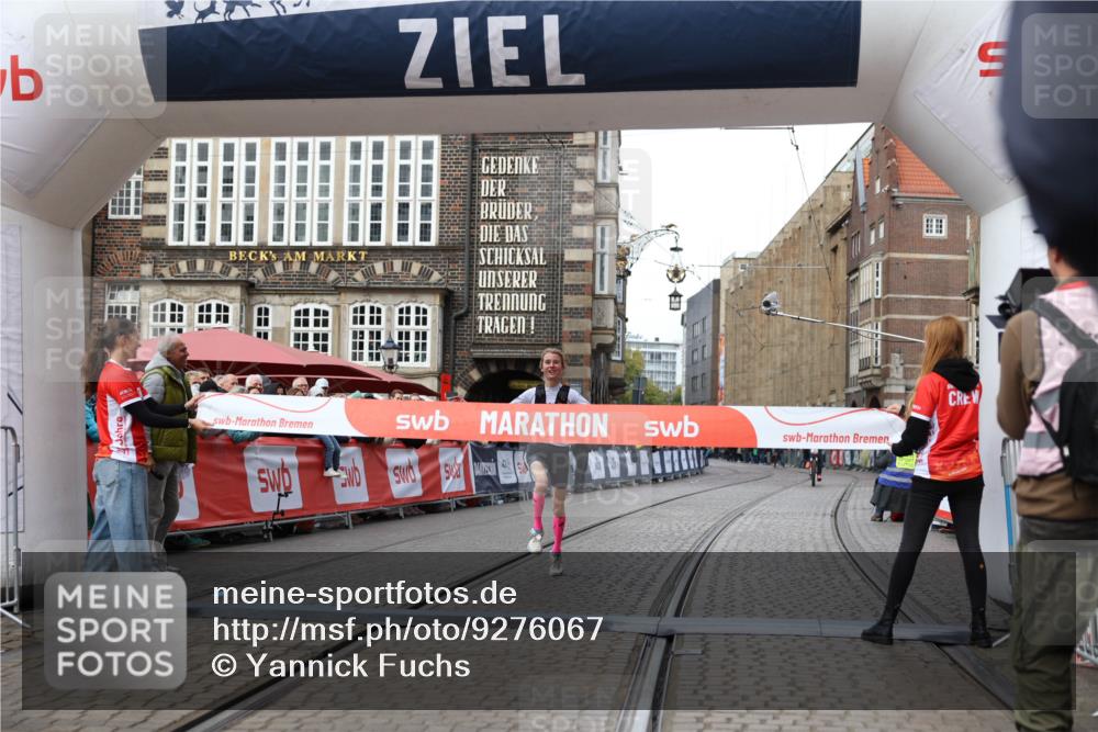 05.10.2025 - 20. swb-Marathon Bremen Yannick Fuchs http://msf.ph/oto/9276067 05.10.2025 12:37:37 Ziel 302, 1101 meine-sportfotos.de