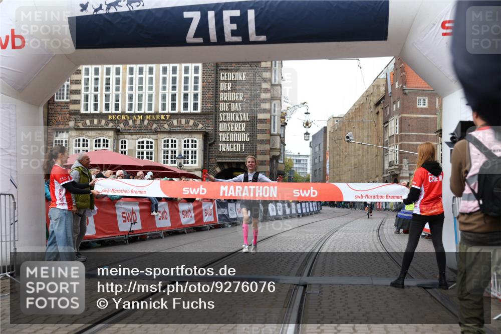 05.10.2025 - 20. swb-Marathon Bremen Yannick Fuchs http://msf.ph/oto/9276076 05.10.2025 12:37:37 Ziel 302, 1101 meine-sportfotos.de