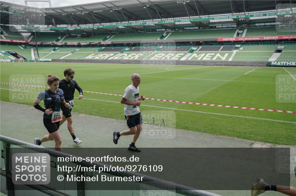 05.10.2025 - 20. swb-Marathon Bremen Michael Burmester http://msf.ph/oto/9276109 05.10.2025 12:53:52 Laufen im Stadion 89, 250, 368, 458, 496, 507, 524, 756, 869, 950, 1009, 1020, 1164, 1165, 1428, 1460, 1489, 1517, 1538, 1608, 1656, 1690, 1729, 1736, 1868, 1873, 1943, 2030, 2050, 2250, 2288, 2871, 3363, 3553, 3913, 4294, 4611, 5024, 5425, 5571, 5576, 5944, 6244, 6348, 6359, 6806, 7232, 7255, 7408, 7617, 7835, 7905, 8238, 8499, 8511, 8611, 8709, 248, 832, 1367, 1667, 2072, 2075, 4132, 4573, 4729, 5169, 5579, 5866, 6492, 8462 meine-sportfotos.de