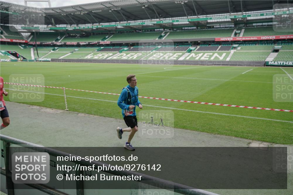 05.10.2025 - 20. swb-Marathon Bremen Michael Burmester http://msf.ph/oto/9276142 05.10.2025 12:53:57 Laufen im Stadion 53, 89, 250, 368, 458, 496, 507, 524, 756, 869, 950, 1009, 1020, 1164, 1165, 1428, 1460, 1489, 1517, 1538, 1608, 1656, 1690, 1729, 1736, 1868, 1873, 1943, 2030, 2050, 2250, 2288, 2871, 3363, 3553, 3913, 4294, 4611, 5024, 5425, 5571, 5576, 5944, 6244, 6348, 6359, 6806, 7232, 7255, 7408, 7508, 7617, 7835, 7905, 8499, 8511, 8611, 8709, 248, 832, 1667, 2075, 4132, 4729, 5169, 5579, 6492, 8238, 8462 meine-sportfotos.de