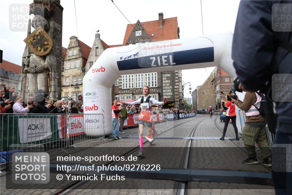 05.10.2025 - 20. swb-Marathon Bremen Yannick Fuchs http://msf.ph/oto/9276226 05.10.2025 12:37:38 Ziel 302, 1101 meine-sportfotos.de