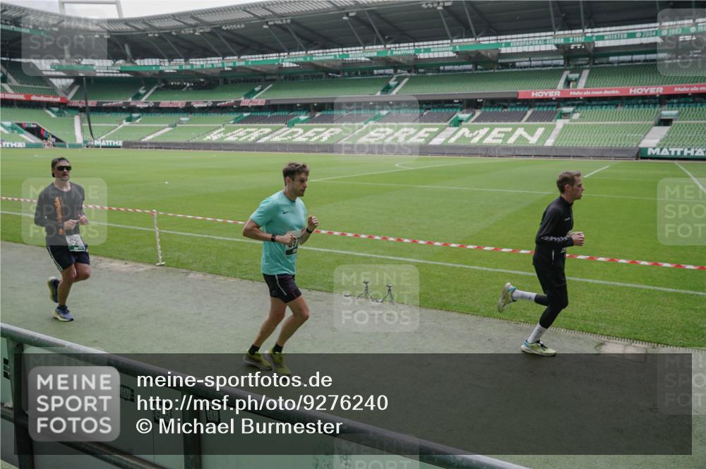 05.10.2025 - 20. swb-Marathon Bremen Michael Burmester http://msf.ph/oto/9276240 05.10.2025 12:54:15 Laufen im Stadion 53, 89, 132, 250, 289, 368, 458, 496, 504, 507, 524, 756, 950, 1009, 1020, 1165, 1308, 1428, 1460, 1489, 1517, 1543, 1608, 1690, 1729, 1736, 1873, 1896, 1943, 1976, 2030, 2250, 2274, 2573, 2841, 2871, 3193, 3212, 3363, 3436, 3703, 3913, 4595, 4611, 4949, 4958, 5022, 5024, 5206, 5571, 5576, 5666, 5978, 6244, 6348, 6359, 6583, 6683, 6853, 7232, 7279, 7494, 7508, 7835, 8511, 8611, 8737, 869, 1538, 3553, 7255, 7408, 8709 meine-sportfotos.de