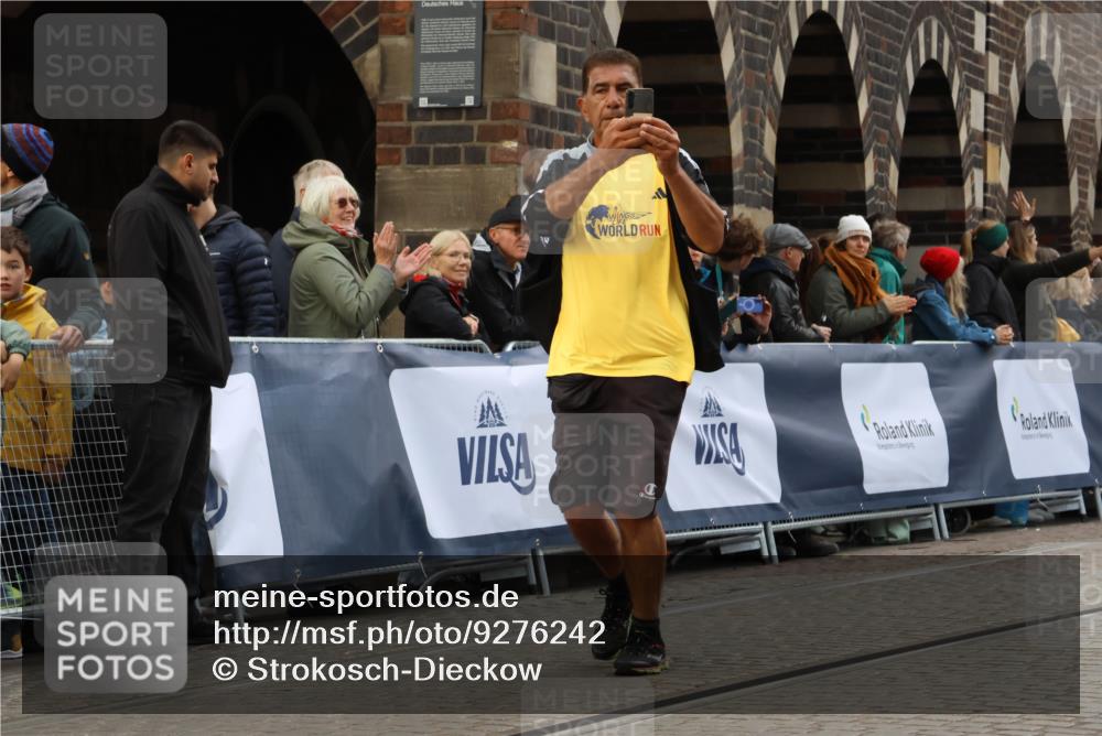 05.10.2025 - 20. swb-Marathon Bremen Strokosch-Dieckow http://msf.ph/oto/9276242 05.10.2025 11:12:23 Ziel 9373, 9374, 10282, 10899, 11535 meine-sportfotos.de