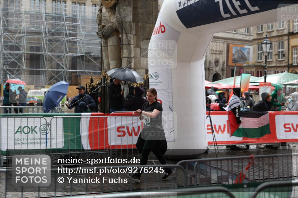 05.10.2025 - 20. swb-Marathon Bremen Yannick Fuchs http://msf.ph/oto/9276245 05.10.2025 14:56:11 Ziel 3443, 5735 meine-sportfotos.de