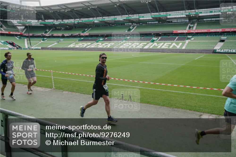05.10.2025 - 20. swb-Marathon Bremen Michael Burmester http://msf.ph/oto/9276249 05.10.2025 12:54:16 Laufen im Stadion 53, 89, 132, 250, 289, 368, 458, 496, 504, 507, 524, 756, 950, 1009, 1020, 1165, 1308, 1428, 1460, 1489, 1517, 1543, 1608, 1690, 1729, 1736, 1873, 1896, 1897, 1943, 1976, 2030, 2250, 2274, 2573, 2841, 2871, 3193, 3212, 3363, 3436, 3703, 3913, 4595, 4611, 4837, 4949, 4958, 5022, 5024, 5206, 5571, 5576, 5666, 5978, 6244, 6348, 6359, 6583, 6683, 6853, 7232, 7279, 7494, 7508, 7835, 7986, 8511, 8611, 8737, 869, 1538, 3553, 7255, 7408, 8709 meine-sportfotos.de