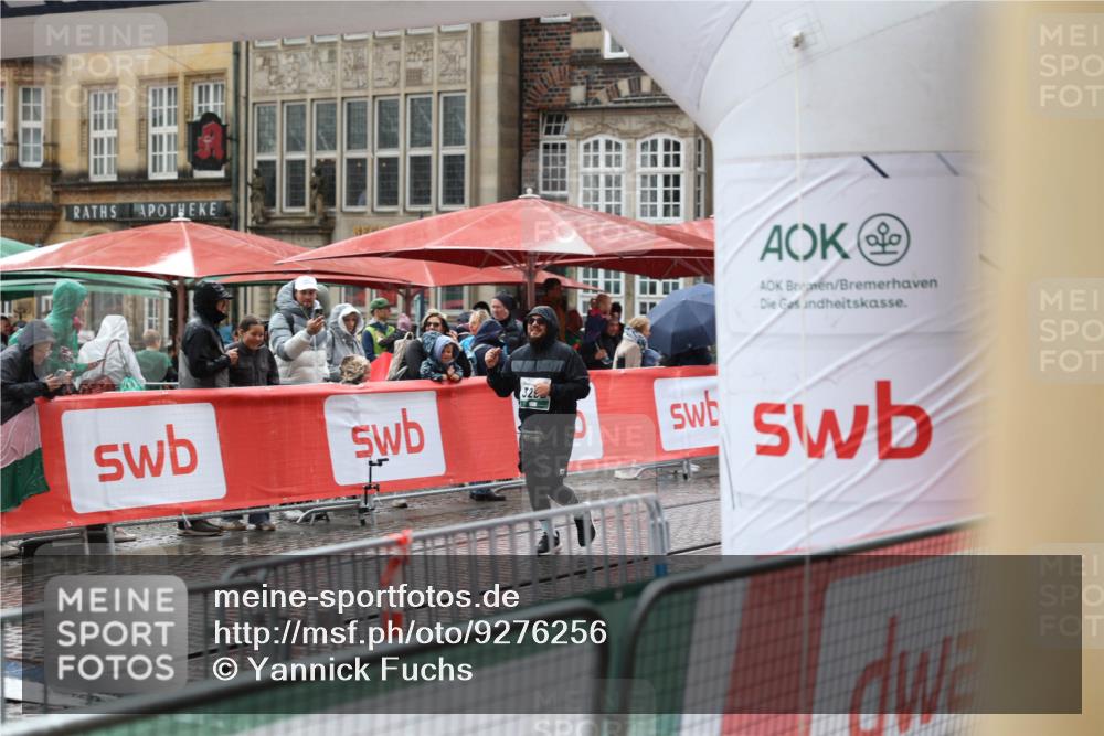 05.10.2025 - 20. swb-Marathon Bremen Yannick Fuchs http://msf.ph/oto/9276256 05.10.2025 14:56:25 Ziel 3290 meine-sportfotos.de