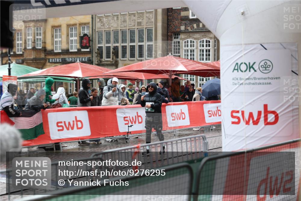 05.10.2025 - 20. swb-Marathon Bremen Yannick Fuchs http://msf.ph/oto/9276295 05.10.2025 14:56:26 Ziel 3290 meine-sportfotos.de