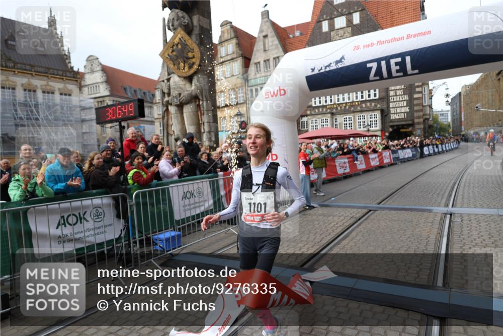 05.10.2025 - 20. swb-Marathon Bremen Yannick Fuchs http://msf.ph/oto/9276335 05.10.2025 12:37:39 Ziel 302, 1101 meine-sportfotos.de