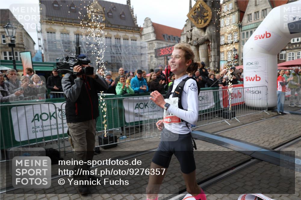 05.10.2025 - 20. swb-Marathon Bremen Yannick Fuchs http://msf.ph/oto/9276357 05.10.2025 12:37:40 Ziel 1101 meine-sportfotos.de