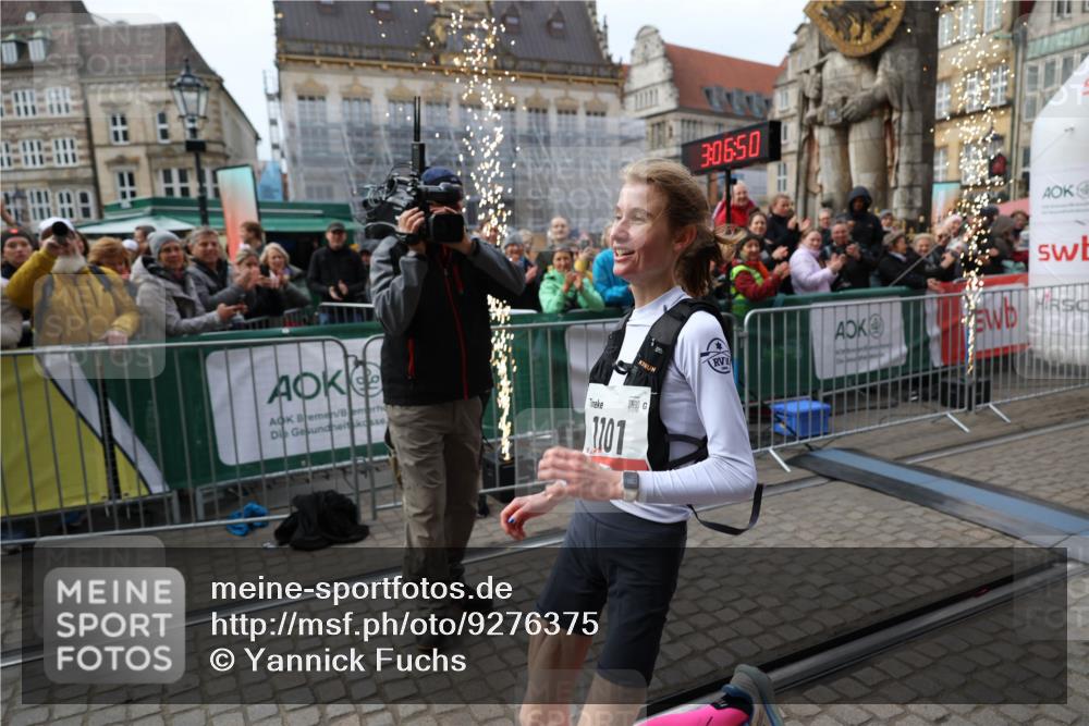 05.10.2025 - 20. swb-Marathon Bremen Yannick Fuchs http://msf.ph/oto/9276375 05.10.2025 12:37:40 Ziel 1101 meine-sportfotos.de