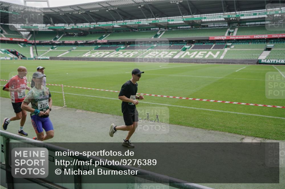 05.10.2025 - 20. swb-Marathon Bremen Michael Burmester http://msf.ph/oto/9276389 05.10.2025 12:54:30 Laufen im Stadion 53, 82, 89, 104, 132, 250, 289, 368, 417, 458, 496, 504, 507, 524, 756, 950, 1165, 1308, 1460, 1474, 1483, 1489, 1517, 1543, 1608, 1690, 1721, 1729, 1736, 1873, 1896, 1897, 1976, 2024, 2180, 2265, 2274, 2573, 2767, 2841, 3069, 3193, 3212, 3224, 3359, 3436, 3531, 3703, 3848, 3913, 4257, 4595, 4611, 4837, 4949, 4958, 5022, 5024, 5206, 5452, 5576, 5666, 5869, 5978, 6244, 6348, 6359, 6583, 6683, 6853, 7232, 7279, 7494, 7508, 7814, 7928, 7986, 8511, 8611, 8642, 8653, 8737, 89, 368 meine-sportfotos.de
