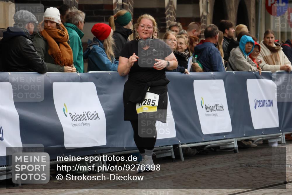 05.10.2025 - 20. swb-Marathon Bremen Strokosch-Dieckow http://msf.ph/oto/9276398 05.10.2025 11:12:35 Ziel 9736, 10190, 11285 meine-sportfotos.de