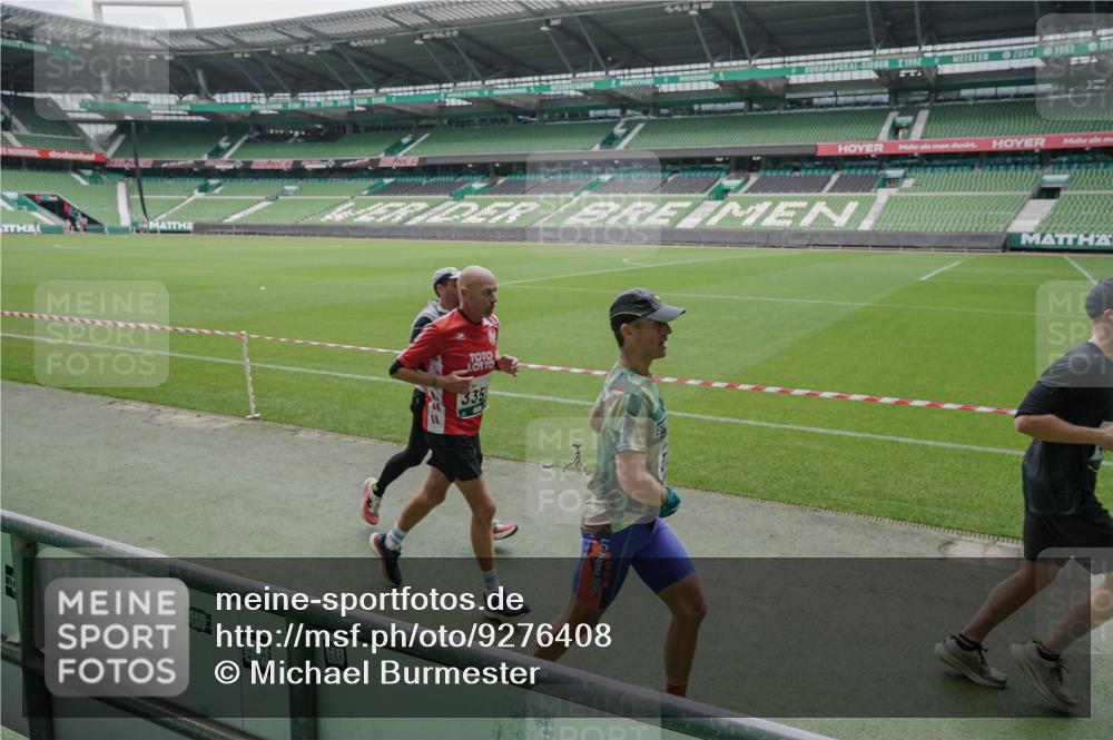 05.10.2025 - 20. swb-Marathon Bremen Michael Burmester http://msf.ph/oto/9276408 05.10.2025 12:54:31 Laufen im Stadion 53, 82, 104, 132, 250, 289, 417, 458, 504, 507, 524, 756, 950, 1165, 1308, 1460, 1474, 1483, 1489, 1517, 1543, 1608, 1690, 1721, 1729, 1736, 1873, 1896, 1897, 1976, 2024, 2180, 2265, 2274, 2573, 2767, 2841, 3069, 3193, 3212, 3224, 3359, 3436, 3531, 3703, 3848, 3913, 4257, 4595, 4611, 4837, 4949, 4958, 5022, 5024, 5206, 5452, 5576, 5666, 5869, 5978, 6244, 6348, 6359, 6583, 6683, 6853, 7232, 7279, 7494, 7508, 7814, 7928, 7986, 8511, 8611, 8642, 8653, 8737, 89, 368, 458, 1489 meine-sportfotos.de