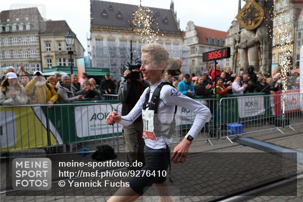 05.10.2025 - 20. swb-Marathon Bremen Yannick Fuchs http://msf.ph/oto/9276410 05.10.2025 12:37:40 Ziel 1101 meine-sportfotos.de