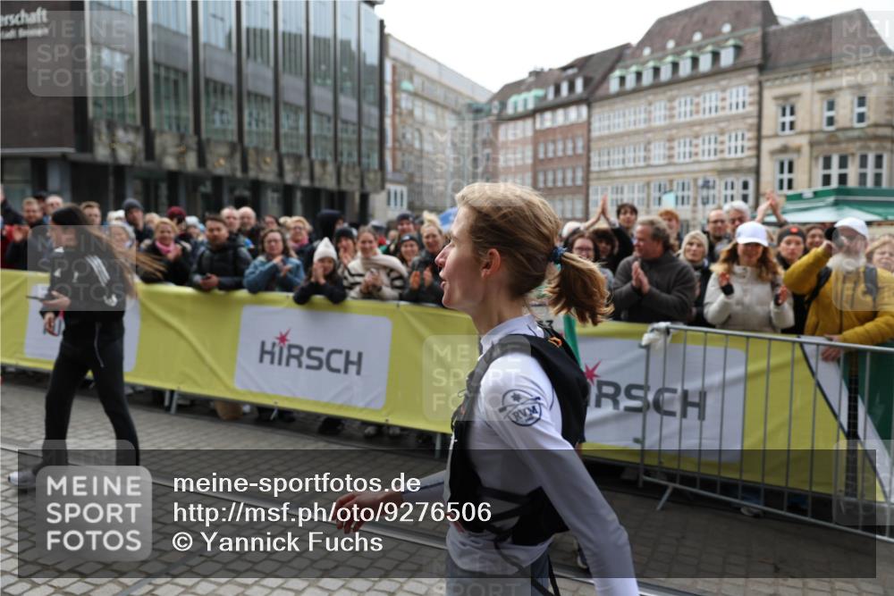 05.10.2025 - 20. swb-Marathon Bremen Yannick Fuchs http://msf.ph/oto/9276506 05.10.2025 12:37:42 Ziel 1101 meine-sportfotos.de
