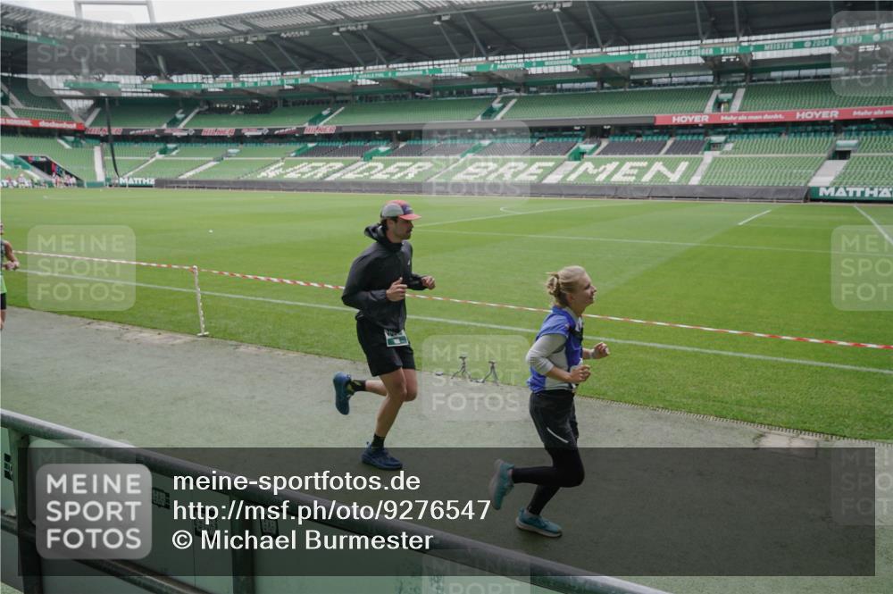 05.10.2025 - 20. swb-Marathon Bremen Michael Burmester http://msf.ph/oto/9276547 05.10.2025 12:54:44 Laufen im Stadion 53, 82, 104, 124, 132, 169, 289, 319, 417, 504, 524, 756, 944, 1308, 1474, 1483, 1517, 1543, 1721, 1873, 1896, 1897, 1945, 1976, 2024, 2180, 2265, 2274, 2431, 2494, 2573, 2767, 2841, 3069, 3193, 3212, 3224, 3359, 3436, 3531, 3703, 3848, 4257, 4595, 4672, 4816, 4837, 4919, 4949, 4958, 5022, 5206, 5452, 5666, 5869, 5978, 6184, 6583, 6683, 6853, 7052, 7232, 7279, 7494, 7508, 7814, 7928, 7986, 8642, 8653, 8737, 89, 250, 368, 458, 507, 950, 1165, 1460, 1489 meine-sportfotos.de