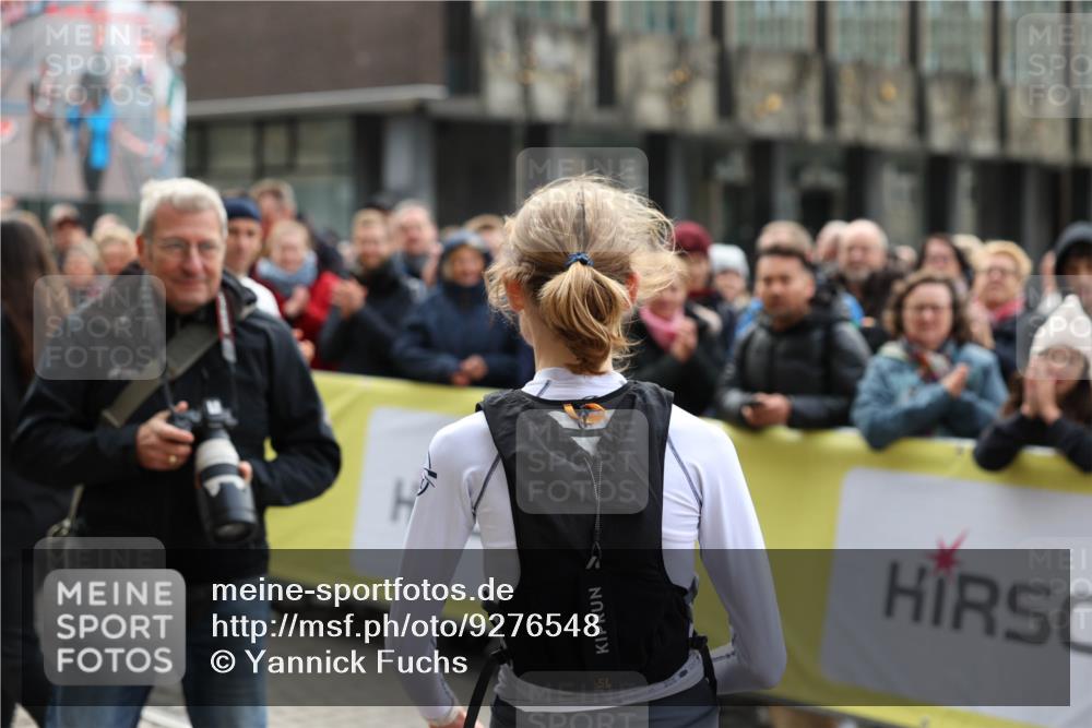 05.10.2025 - 20. swb-Marathon Bremen Yannick Fuchs http://msf.ph/oto/9276548 05.10.2025 12:37:44 Ziel 1101 meine-sportfotos.de