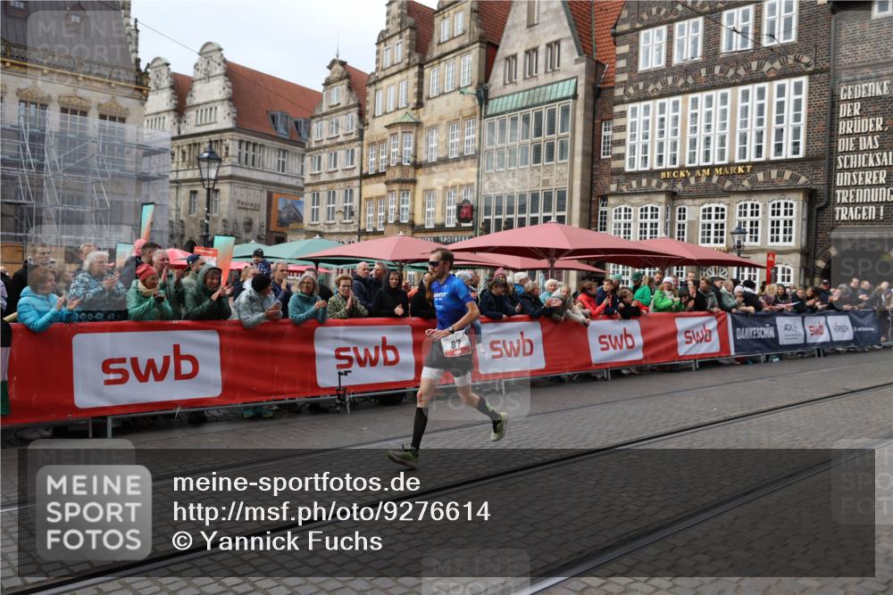 05.10.2025 - 20. swb-Marathon Bremen Yannick Fuchs http://msf.ph/oto/9276614 05.10.2025 12:38:18 Ziel 87 meine-sportfotos.de