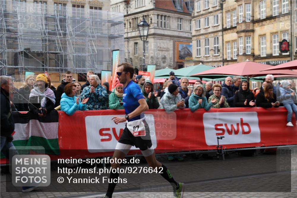 05.10.2025 - 20. swb-Marathon Bremen Yannick Fuchs http://msf.ph/oto/9276642 05.10.2025 12:38:19 Ziel 87 meine-sportfotos.de