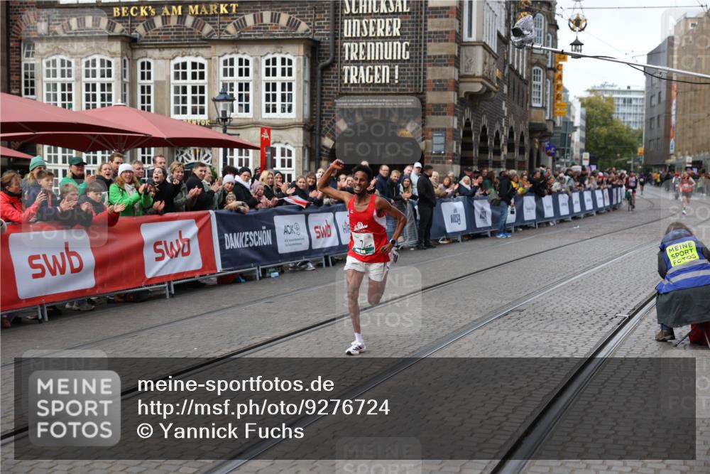 05.10.2025 - 20. swb-Marathon Bremen Yannick Fuchs http://msf.ph/oto/9276724 05.10.2025 12:38:41 Ziel 7 meine-sportfotos.de