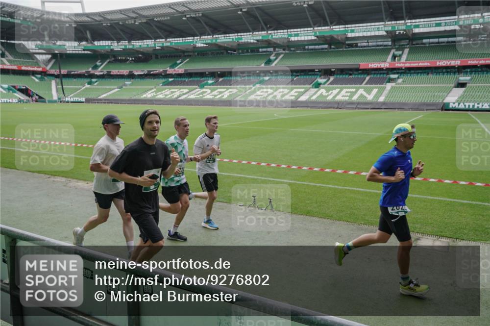 05.10.2025 - 20. swb-Marathon Bremen Michael Burmester http://msf.ph/oto/9276802 05.10.2025 12:55:15 Laufen im Stadion 82, 104, 124, 169, 319, 417, 663, 760, 944, 1308, 1326, 1474, 1483, 1531, 1721, 1737, 1897, 1910, 1945, 2022, 2024, 2180, 2265, 2274, 2431, 2494, 2605, 2642, 2716, 2767, 2884, 3069, 3224, 3359, 3489, 3531, 3838, 3848, 3944, 4212, 4257, 4672, 4771, 4816, 4823, 4837, 4853, 4919, 5034, 5093, 5152, 5177, 5452, 5484, 5554, 5833, 5869, 5907, 6106, 6184, 6276, 6527, 6649, 7052, 7814, 7928, 7986, 8642, 8653, 132, 289, 504, 1896, 1976, 2573, 2841, 3212, 5022, 5206, 5978 meine-sportfotos.de