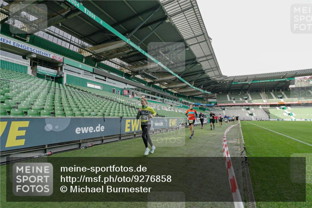 05.10.2025 - 20. swb-Marathon Bremen Michael Burmester http://msf.ph/oto/9276858 05.10.2025 10:27:56 Laufen im Stadion 1138, 7414, 9200, 9206, 9207, 9222, 9223, 9244, 9293, 9339, 9397, 9413, 9500, 9546, 9670, 9711, 10177, 10211, 10319, 10382, 10452, 10509, 10637, 10639, 10661, 10667, 10676, 10688, 10818, 10822, 10850, 10858, 11074, 11167, 11189, 11268, 11299, 11327, 11446, 11462, 11628, 11659, 11678, 11705, 28, 9270, 9351, 9362, 9500, 9678, 9709, 9711, 9876, 9885, 9961, 10091, 10092, 10351, 10411, 10568, 10634, 10639, 10750, 10792, 10898, 10947, 11645, 11683 meine-sportfotos.de