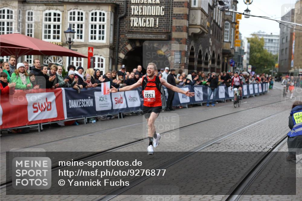 05.10.2025 - 20. swb-Marathon Bremen Yannick Fuchs http://msf.ph/oto/9276877 05.10.2025 12:38:47 Ziel 7, 1351 meine-sportfotos.de
