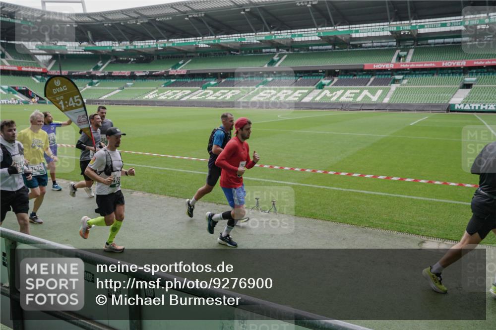 05.10.2025 - 20. swb-Marathon Bremen Michael Burmester http://msf.ph/oto/9276900 05.10.2025 12:55:33 Laufen im Stadion 78, 124, 169, 240, 319, 663, 760, 944, 1261, 1326, 1490, 1531, 1737, 1774, 1825, 1910, 1931, 1945, 2022, 2162, 2431, 2459, 2490, 2494, 2605, 2642, 2716, 2884, 2942, 3074, 3489, 3515, 3519, 3612, 3749, 3838, 3944, 4079, 4116, 4149, 4195, 4212, 4456, 4672, 4771, 4796, 4816, 4823, 4853, 4919, 5034, 5093, 5152, 5177, 5289, 5484, 5554, 5615, 5691, 5719, 5833, 5907, 6048, 6106, 6184, 6276, 6515, 6527, 6570, 6615, 6649, 6744, 6820, 6937, 7052, 8060, 82, 104 meine-sportfotos.de