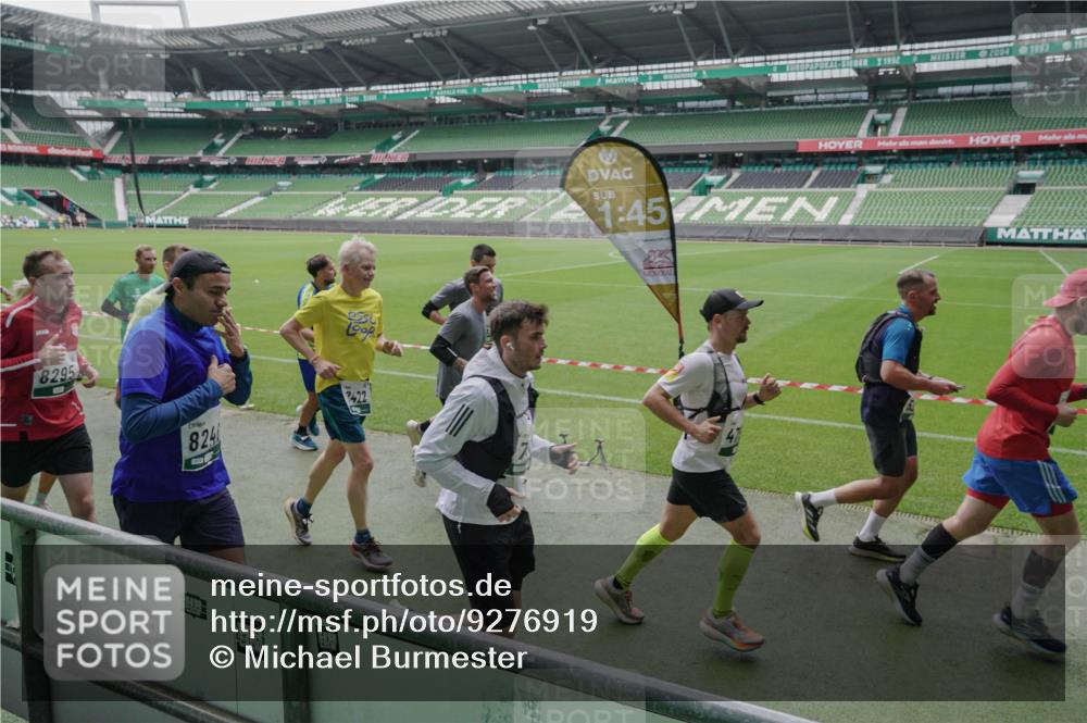 05.10.2025 - 20. swb-Marathon Bremen Michael Burmester http://msf.ph/oto/9276919 05.10.2025 12:55:34 Laufen im Stadion 78, 124, 169, 240, 663, 760, 944, 1261, 1326, 1490, 1531, 1737, 1774, 1825, 1910, 1931, 2022, 2162, 2431, 2459, 2490, 2494, 2605, 2642, 2716, 2884, 2942, 3074, 3489, 3515, 3519, 3612, 3749, 3838, 3944, 4079, 4116, 4149, 4195, 4212, 4432, 4456, 4672, 4771, 4796, 4816, 4823, 4853, 4919, 5034, 5093, 5152, 5177, 5289, 5484, 5554, 5615, 5691, 5719, 5833, 5907, 6048, 6106, 6184, 6276, 6515, 6527, 6570, 6615, 6649, 6744, 6820, 6937, 7052, 8060, 82, 104 meine-sportfotos.de