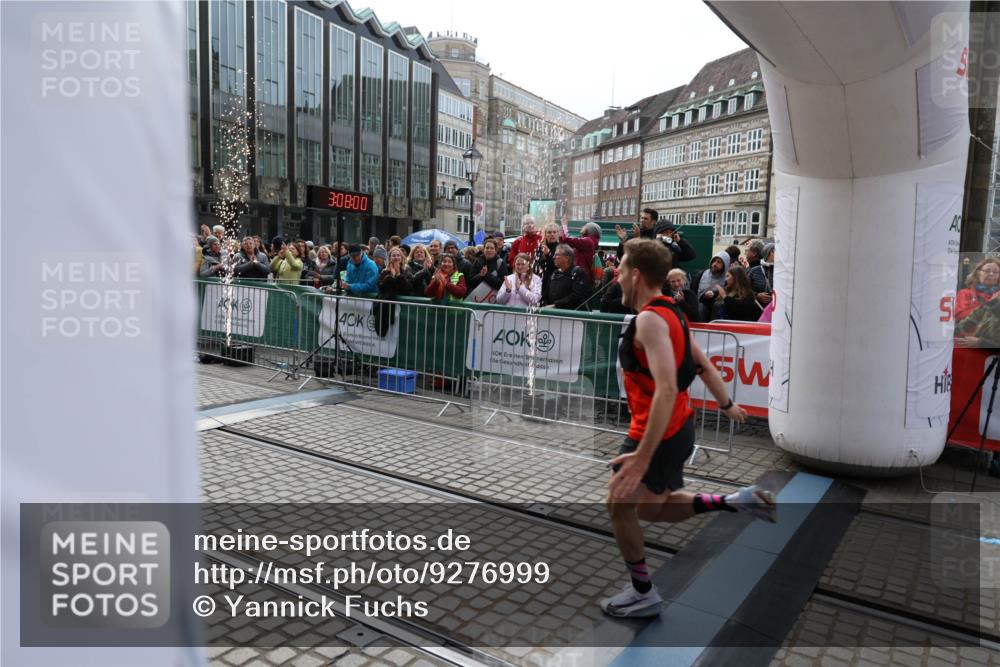 05.10.2025 - 20. swb-Marathon Bremen Yannick Fuchs http://msf.ph/oto/9276999 05.10.2025 12:38:50 Ziel 1351 meine-sportfotos.de