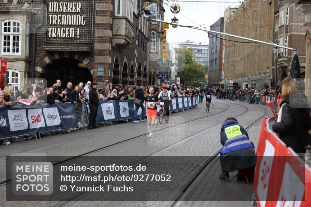 05.10.2025 - 20. swb-Marathon Bremen Yannick Fuchs http://msf.ph/oto/9277052 05.10.2025 12:38:52 Ziel 1351 meine-sportfotos.de
