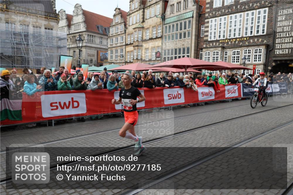 05.10.2025 - 20. swb-Marathon Bremen Yannick Fuchs http://msf.ph/oto/9277185 05.10.2025 12:38:56 Ziel 117, 1351 meine-sportfotos.de
