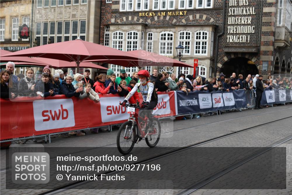 05.10.2025 - 20. swb-Marathon Bremen Yannick Fuchs http://msf.ph/oto/9277196 05.10.2025 12:38:57 Ziel 117 meine-sportfotos.de