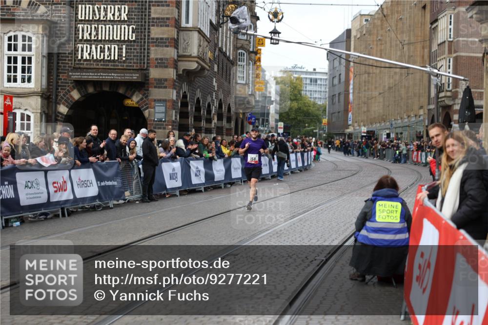 05.10.2025 - 20. swb-Marathon Bremen Yannick Fuchs http://msf.ph/oto/9277221 05.10.2025 12:38:58 Ziel 117 meine-sportfotos.de