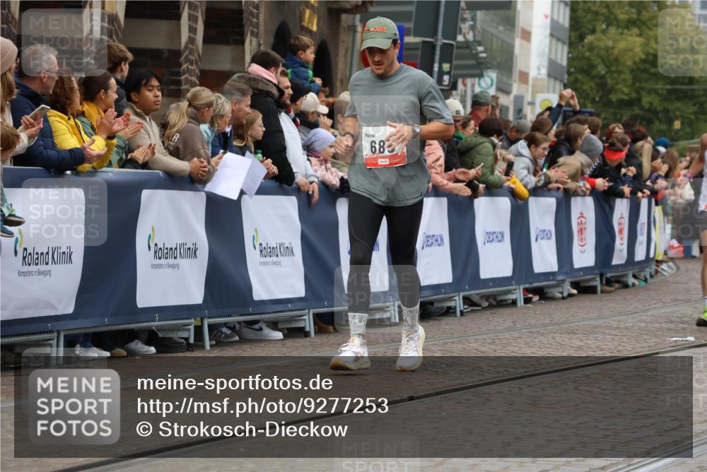 05.10.2025 - 20. swb-Marathon Bremen Strokosch-Dieckow http://msf.ph/oto/9277253 05.10.2025 13:05:01 Ziel 548, 685, 1123, 1196, 1631, 8729 meine-sportfotos.de