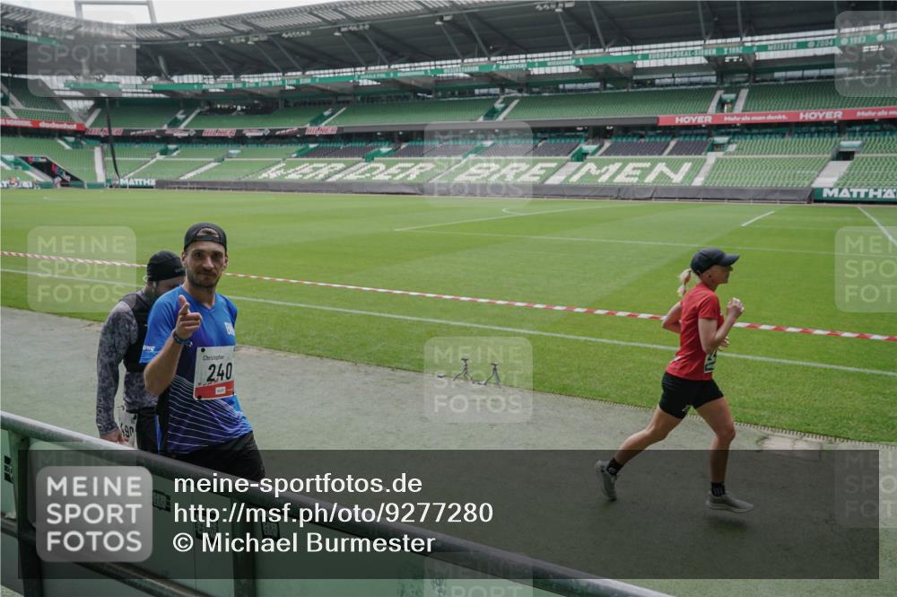 05.10.2025 - 20. swb-Marathon Bremen Michael Burmester http://msf.ph/oto/9277280 05.10.2025 12:56:18 Laufen im Stadion 240, 325, 591, 830, 901, 984, 989, 1261, 1380, 1490, 1679, 1774, 1825, 1931, 2134, 2149, 2263, 2438, 2459, 2490, 2571, 2634, 2942, 3074, 3161, 3392, 3606, 3612, 3749, 3980, 4052, 4079, 4101, 4116, 4149, 4195, 4288, 4432, 4456, 4485, 4796, 5246, 5255, 5289, 5370, 5419, 5469, 5490, 5615, 5691, 5719, 6048, 6070, 6176, 6375, 6441, 6451, 6515, 6570, 6615, 6689, 6744, 6797, 6820, 6864, 6926, 6937, 7000, 7292, 7320, 7431, 7783, 7920, 8060, 8144, 8222, 78, 2162, 2884, 3074, 3515 meine-sportfotos.de