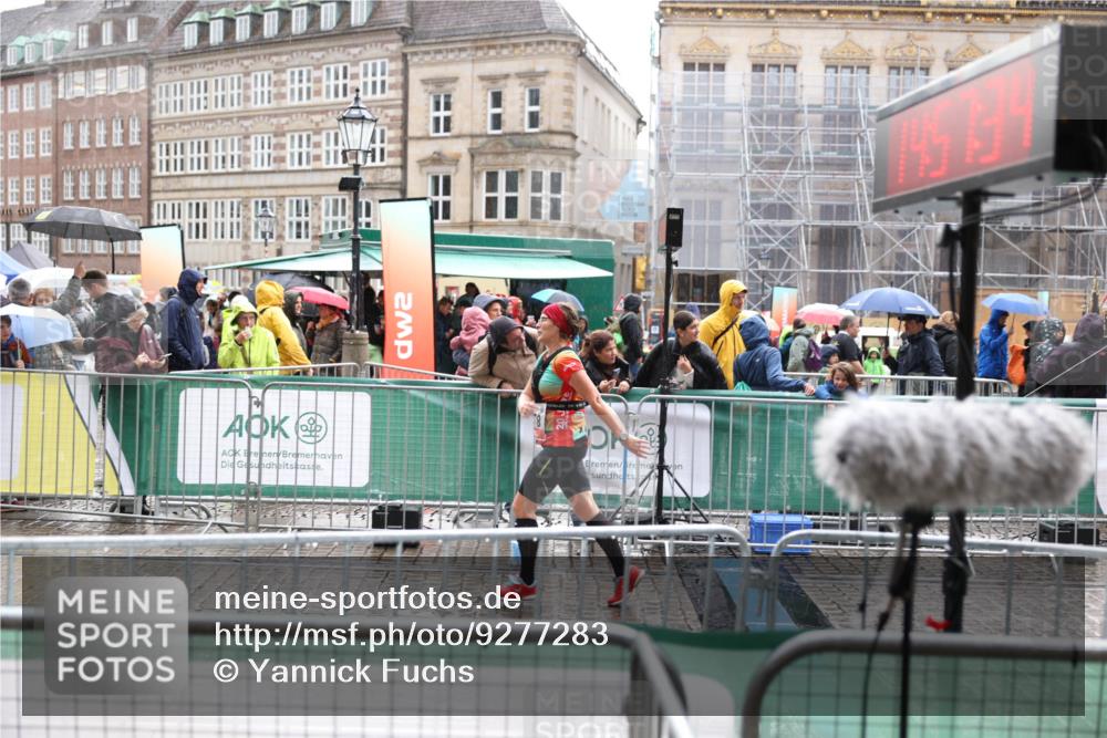 05.10.2025 - 20. swb-Marathon Bremen Yannick Fuchs http://msf.ph/oto/9277283 05.10.2025 14:57:32 Ziel 1778 meine-sportfotos.de